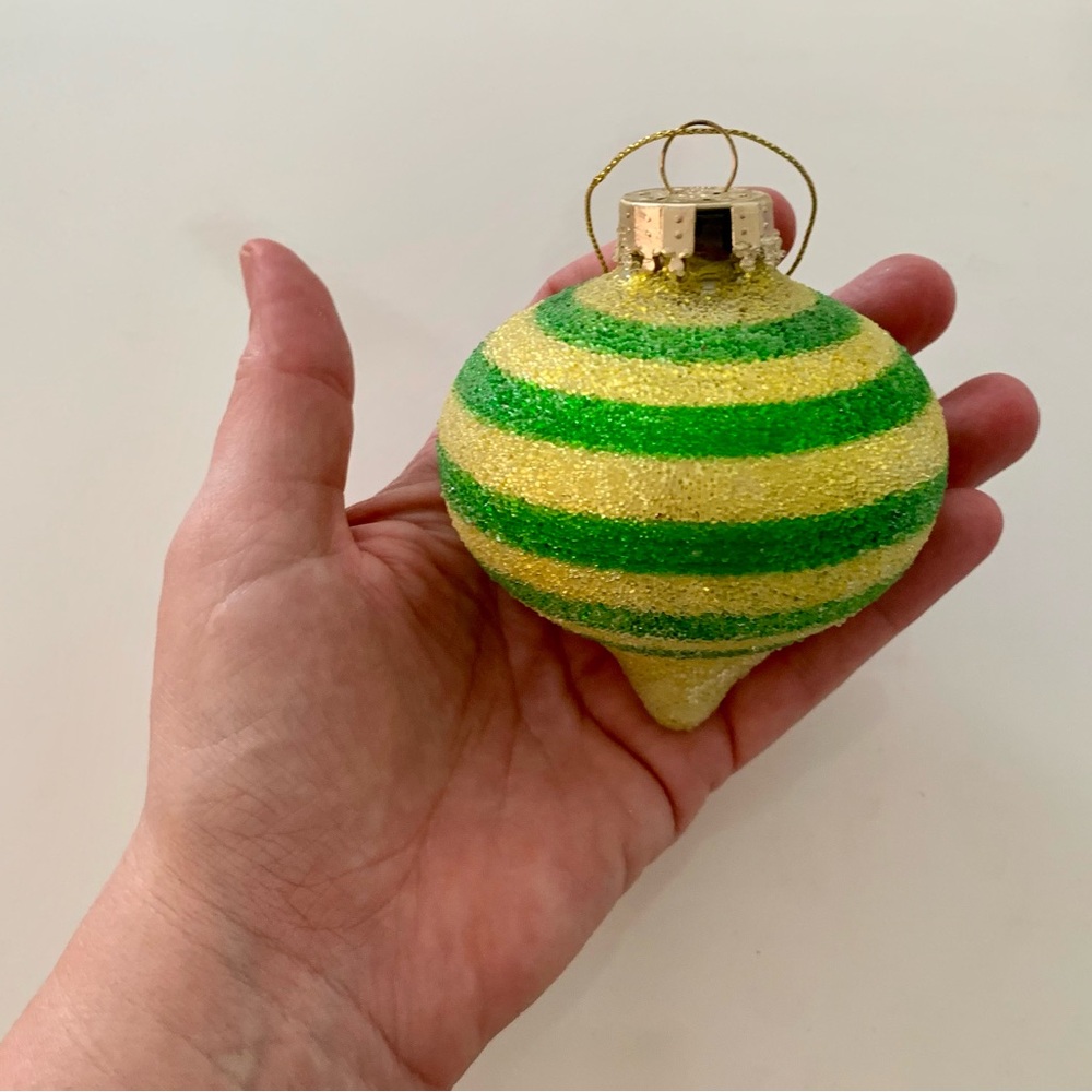 Set of 10 Vintage Blown Glass Christmas Ornaments - Picture 9 of 12